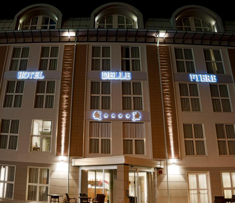 Hotel Delle Fiere Mozzate Eksteriør bilde